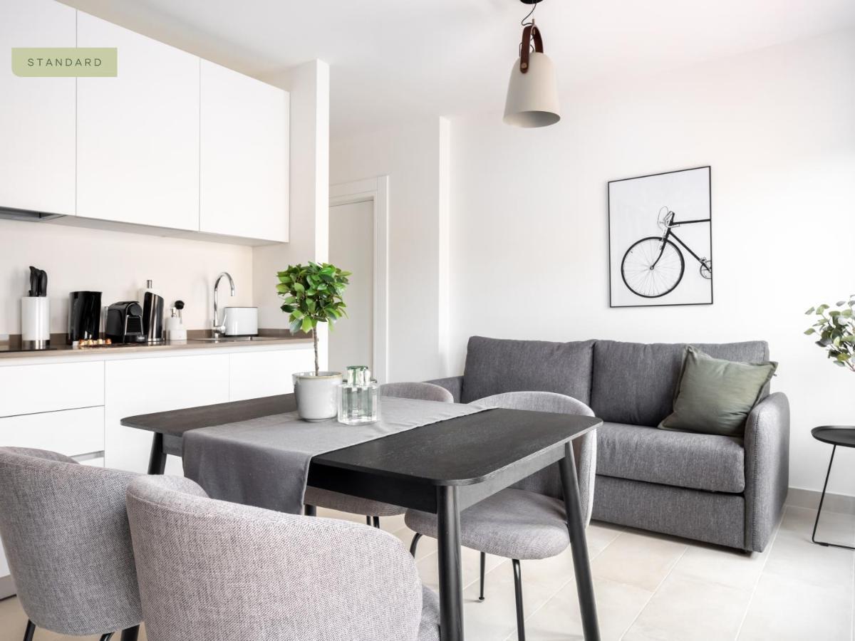 Limehome Sevilla Calle Torcuato Luca De Tena - Digital Access Экстерьер фото